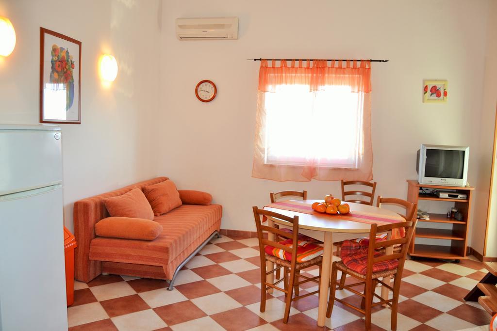 Apartments Green Village Premantura Pokoj fotografie